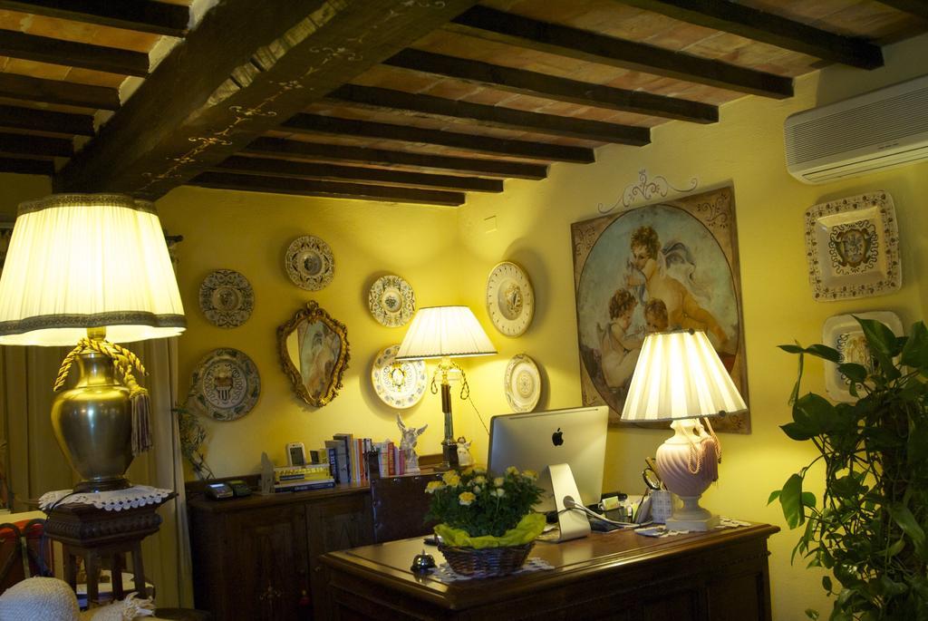 Torre Sangiovanni Albergo E Ristorante Da Rosary Todi Bagian luar foto