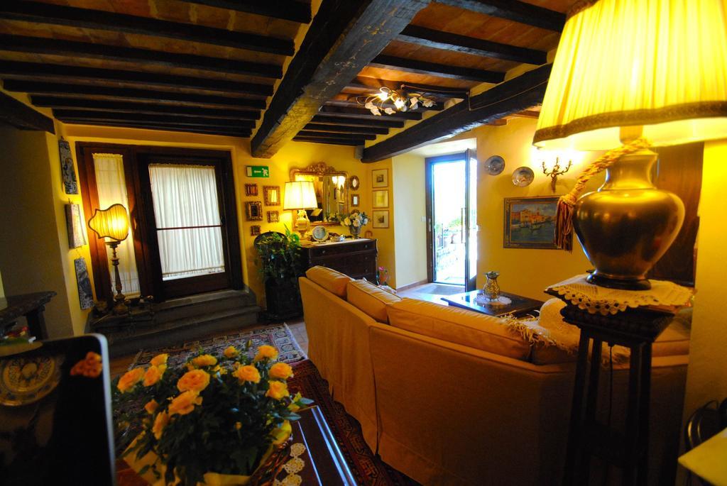 Torre Sangiovanni Albergo E Ristorante Da Rosary Todi Bagian luar foto